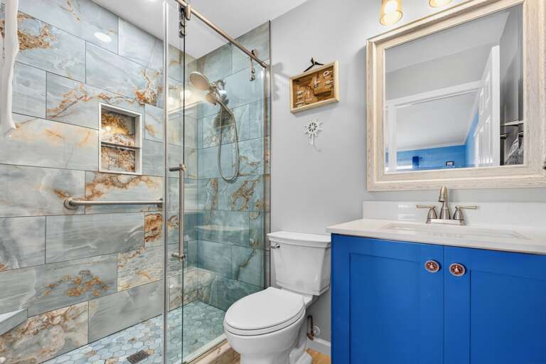 Bathroom 1-1