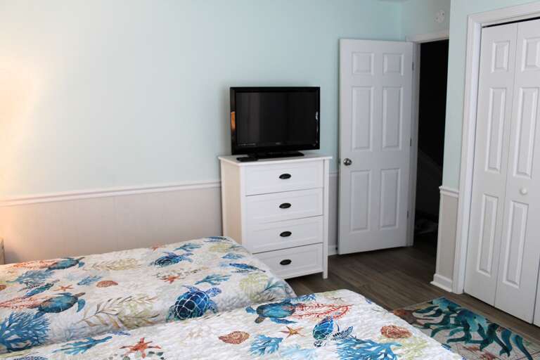 Bedroom 6 - Upstairs Streetside 3