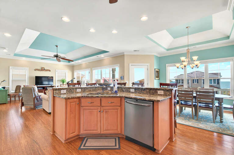 Kitchen Area 4