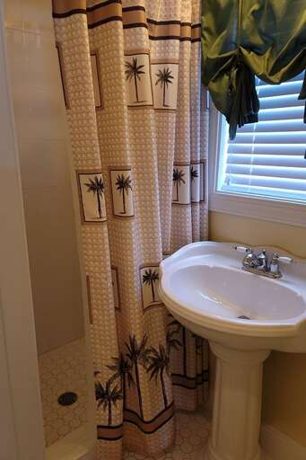 Hallway Bathroom - Shower Only - Near Bedroom 5