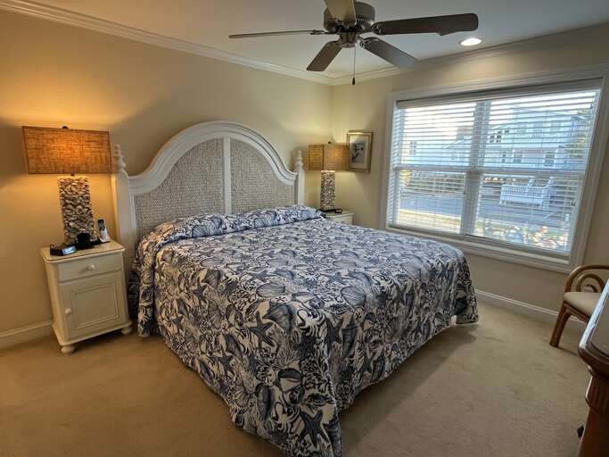 bedroom 1 - king bed