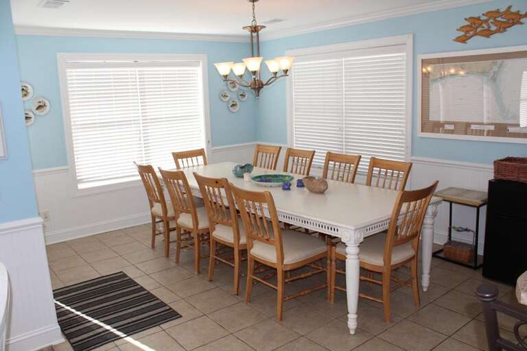 Dining Dining