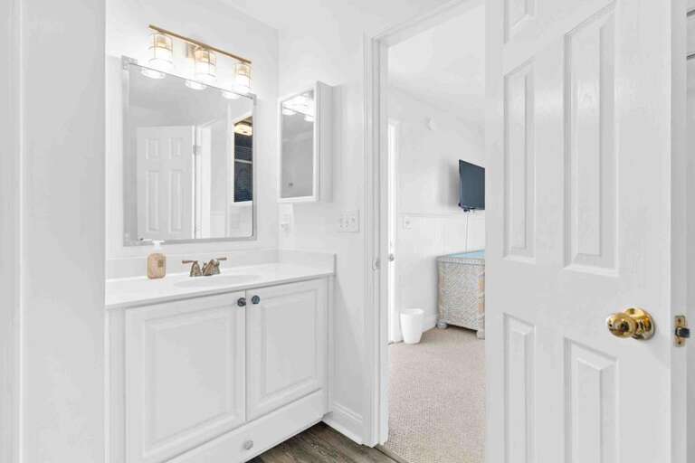 Bedroom 1 Private Bath