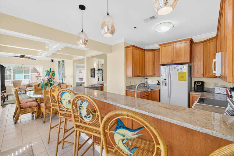 Kitchen to Dining Area
