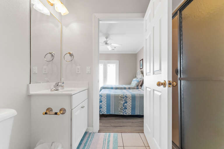 Bathroom 3-2