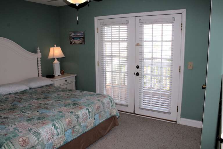 Bedroom 5-4 Upstairs Canal Side