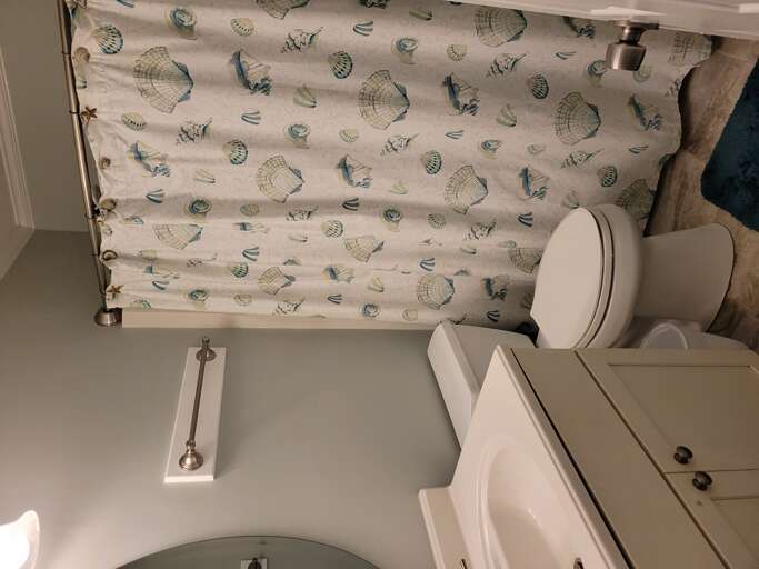 bathroom 2 bathroom 2