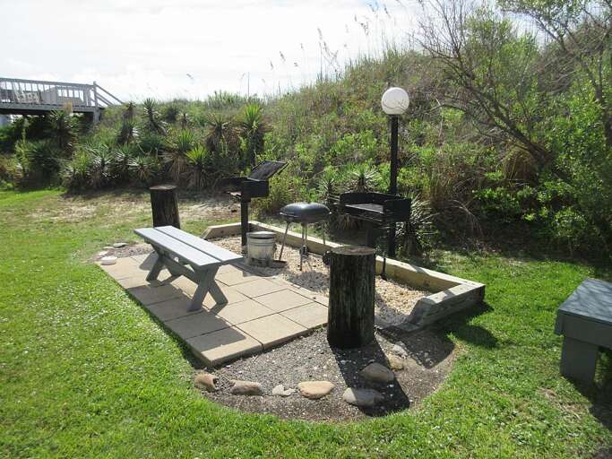 Common Area Charcoal Grills Picnic Area Common Area Charcoal Grills Picnic Area