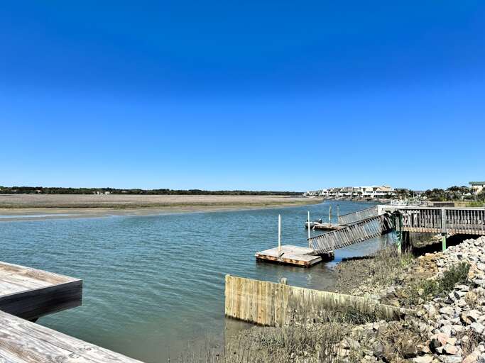 Sound View - Dock Left Sound View - Dock Left