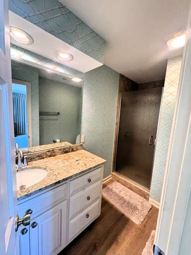 Bathroom 2-2