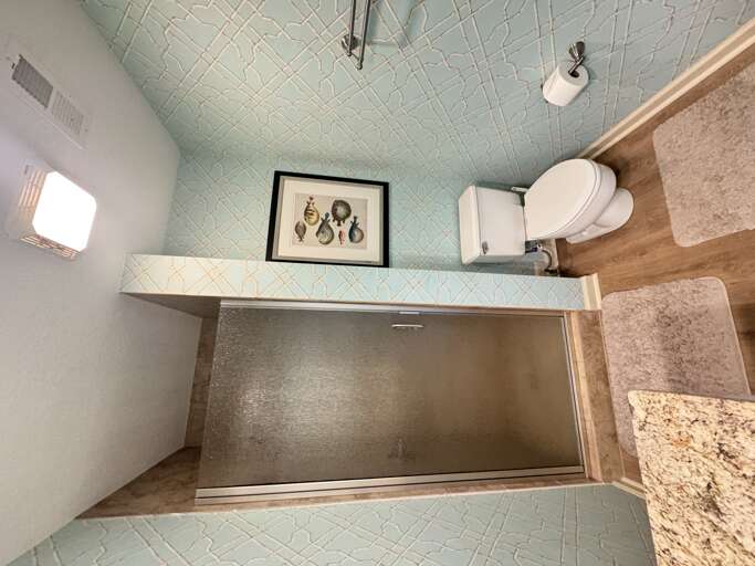 Bathroom 2-1