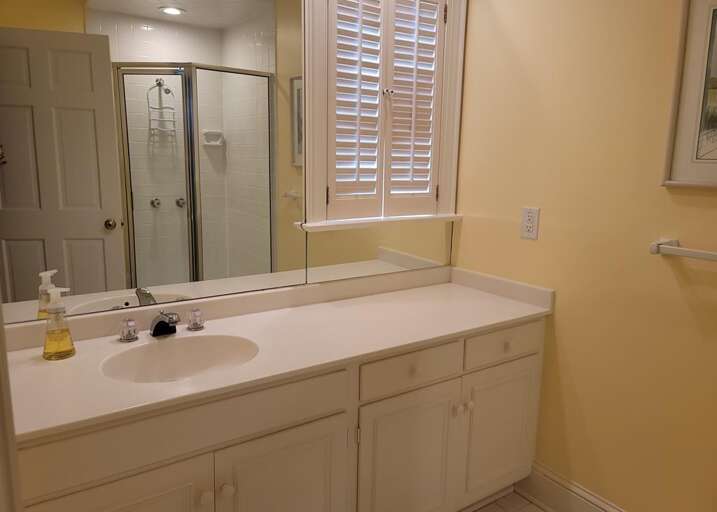 Bathroom 4 Private