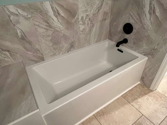 2 - master bath tub