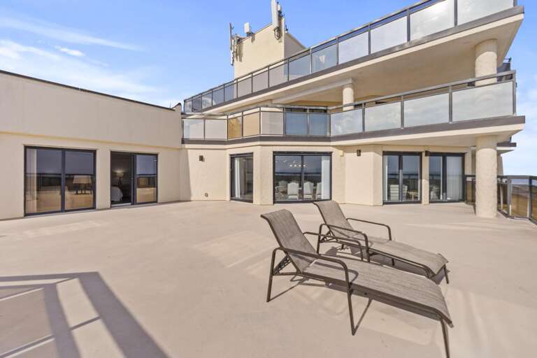 Private Balcony 4