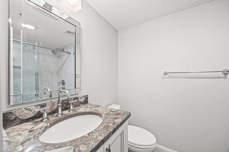 Bathroom 3-1