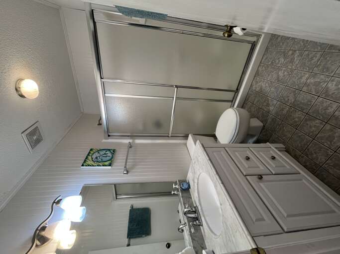 oceanfront bedroom bath