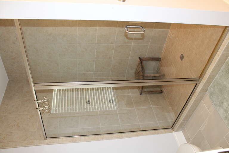 bedroom 4 bathroom