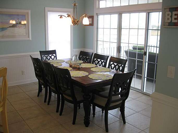 Dining Dining