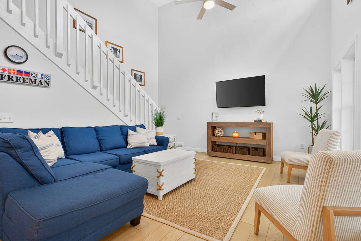 Living Area 4 Living Area 4