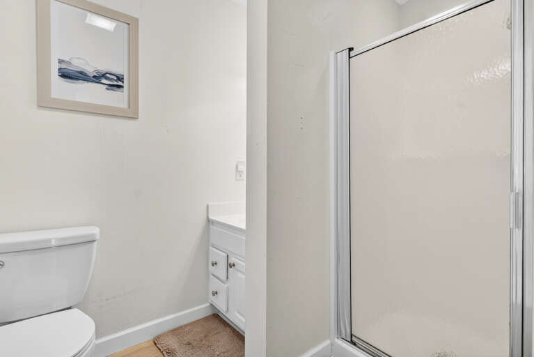 Bathroom 1-1