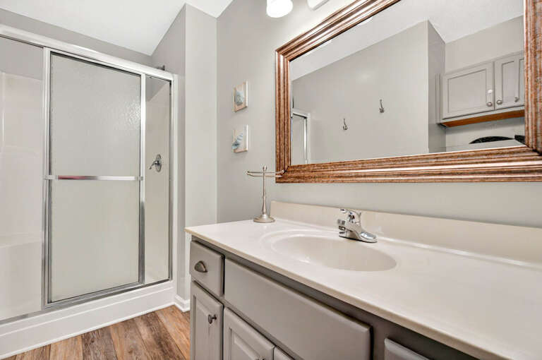 Bedroom 3 Private Bath 3-2