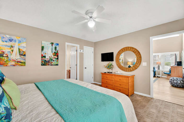 King Bedroom Downstairs 1-2