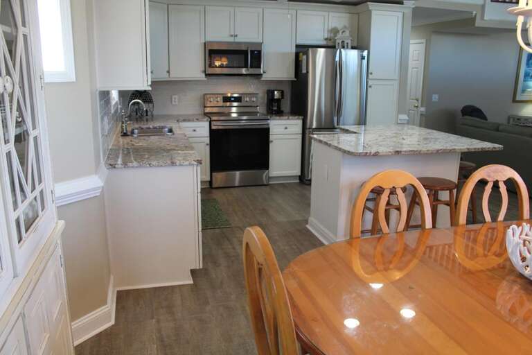 Kitchen / Dining Kitchen / Dining