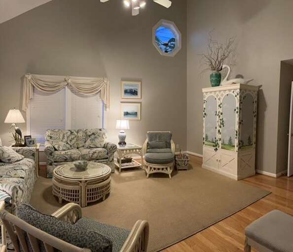 Living Area Living Area