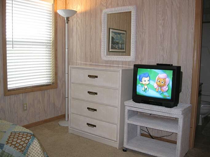 Bedroom 2  Bedroom 2