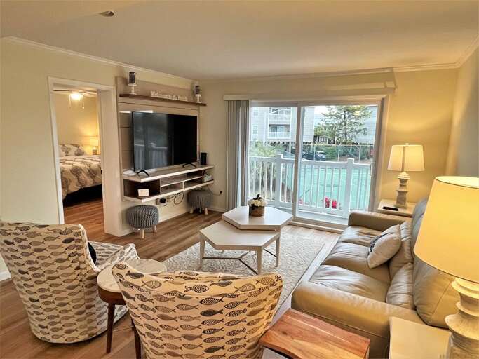 Living Area Living Area