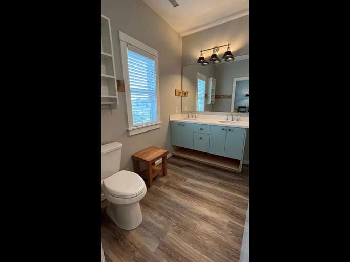 Bedroom 6 - Private Bath