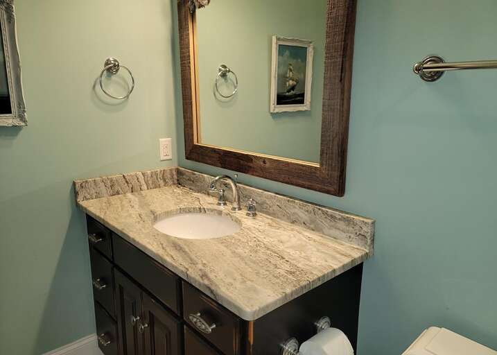 Bathroom 5 - Private