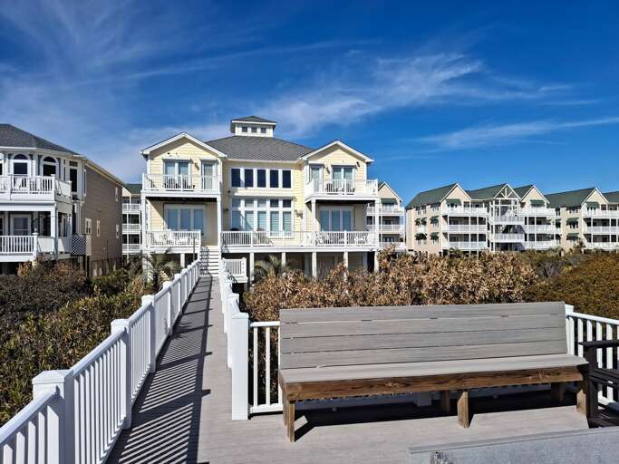 7 - 377 West First Street