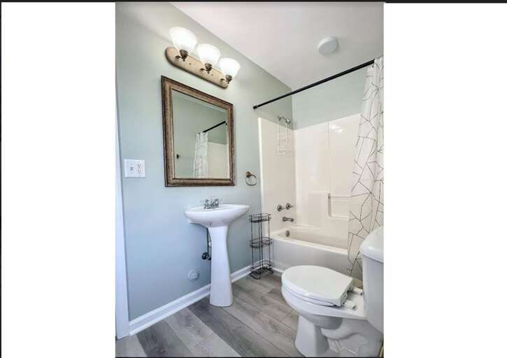 Bedroom 4 - Private Bath