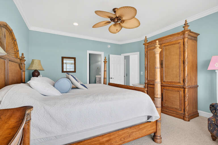Master Bedroom Upstairs 5-1