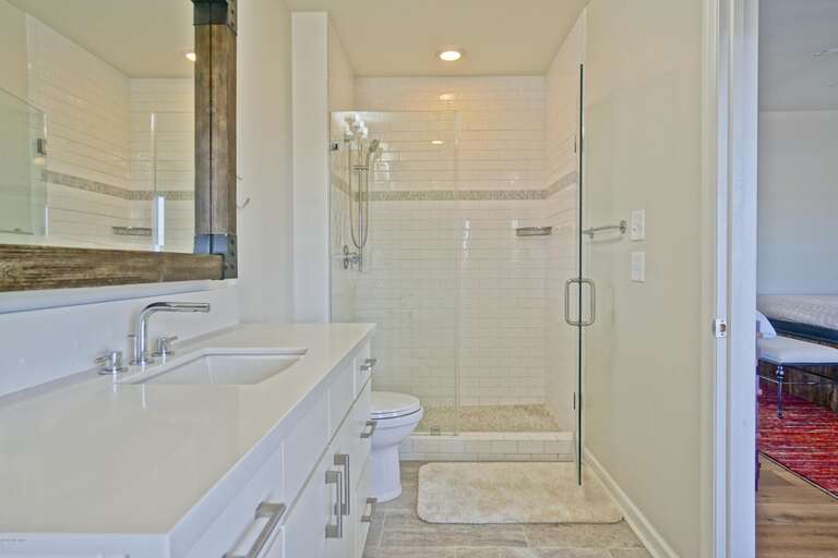 21 bedroom 1 private bath