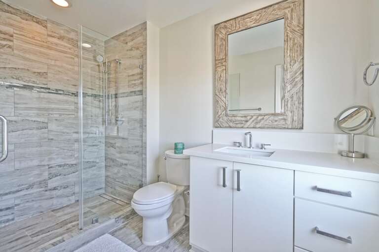 32 bedroom 4 private bath