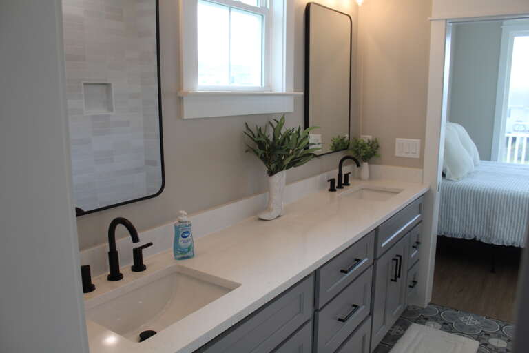 Bathroom 1-1 Bedrooms 1 and 3 Bathroom 1-1 Bedrooms 1 and 3