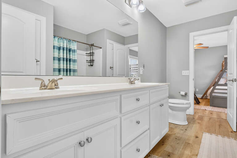 Bathroom Bedroom 1&2 - 2