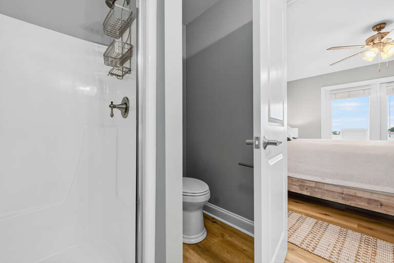 Private Bath Bedroom 5-2