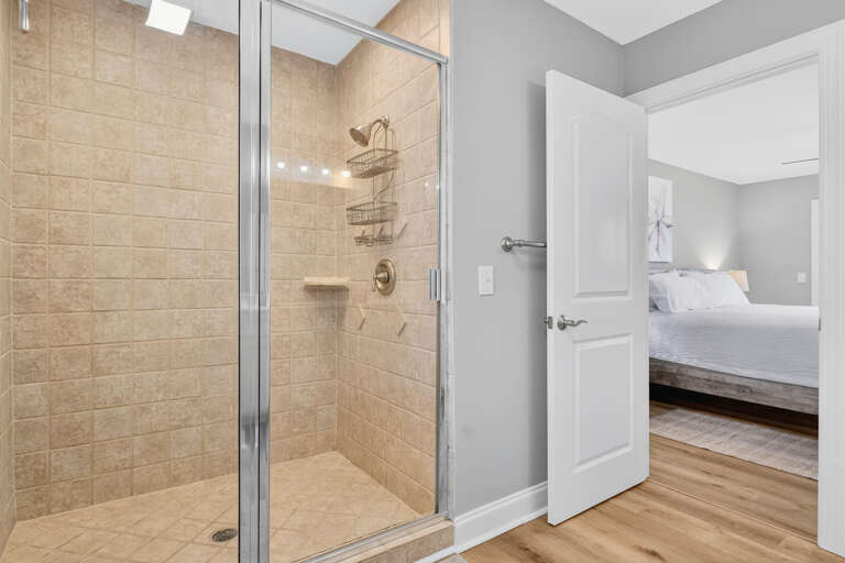 Private Bath - Bedroom 7-2