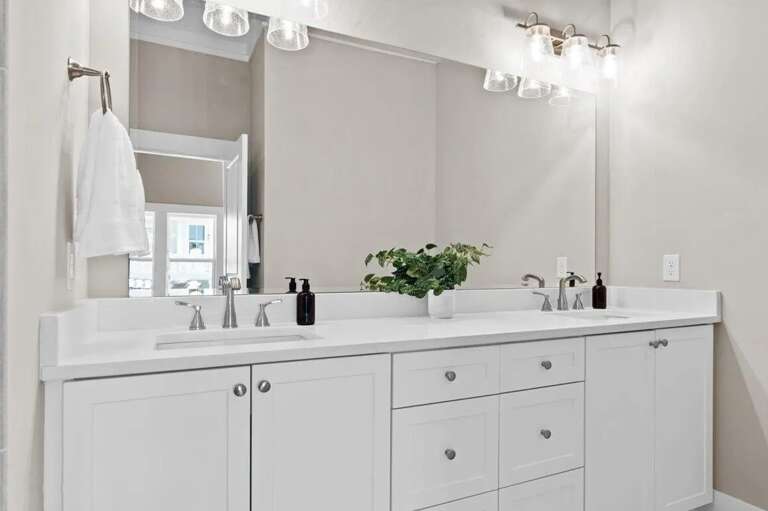 41 - bedroom 1 private bathroom