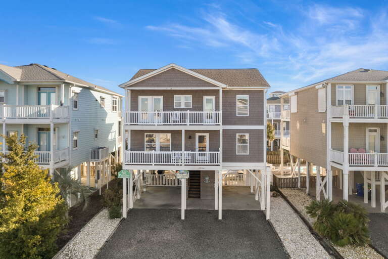 4 - 390 East Second Street