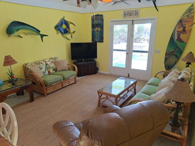 35 - living are upstairs