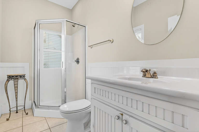 Bathroom 3-1