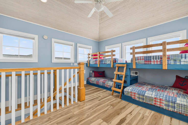 Cupola Bedroom 6-3