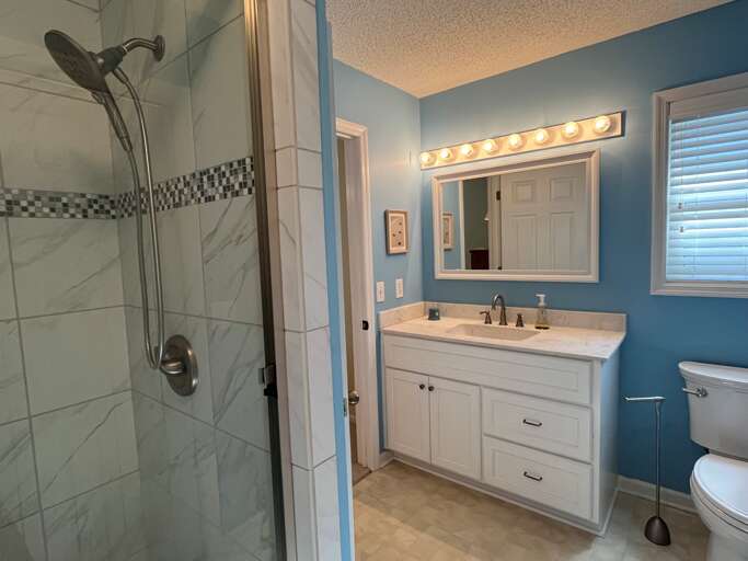 29 - Jack N Jill bath upstairs - shower only