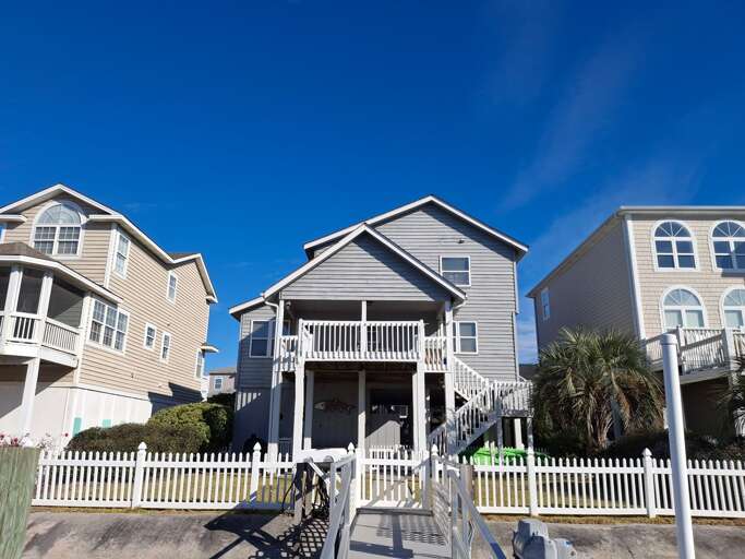 47 - 15 Leland Street - canalside