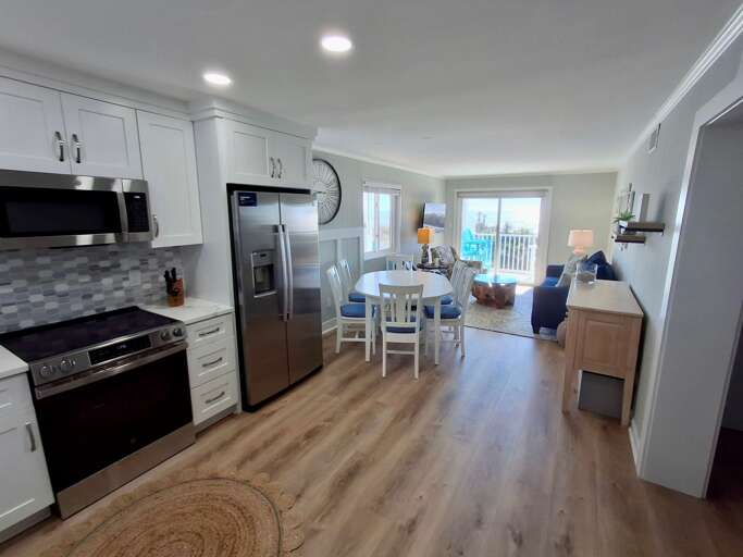 11 - kitchen - dining