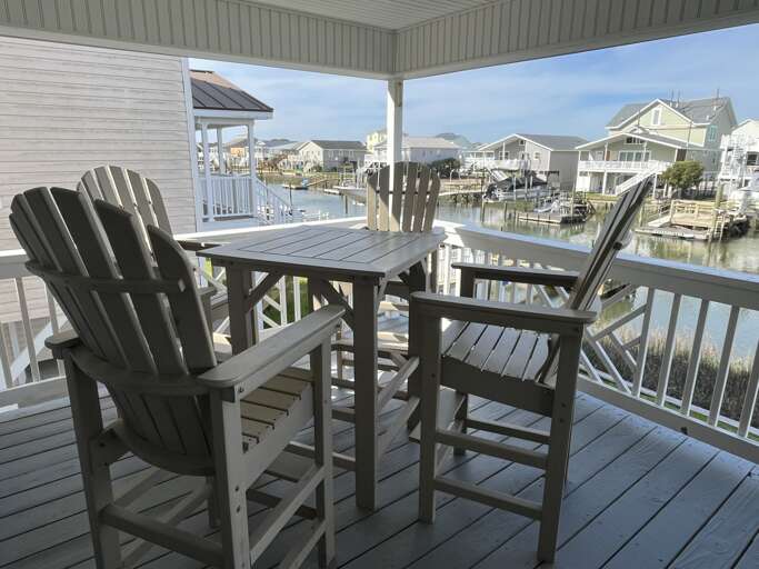 canalside deck